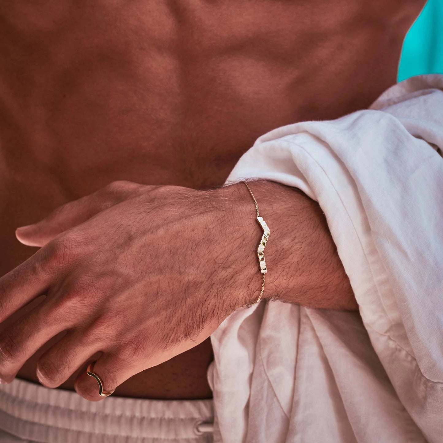 Bracelet Ride & Love semi-pavé - Or jaune 18k - diamant éthique - Loyale Paris