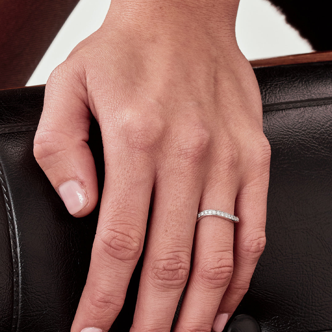 Alliance Amour Éternel pavée - Or blanc 18k - diamant éthique - Loyale Paris