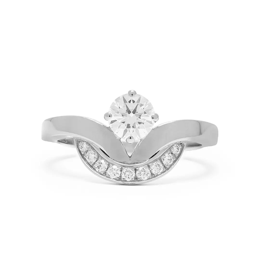 Bague Emblème 0.5ct semi-pavée - Or blanc 18k - diamant éthique - Loyale Paris