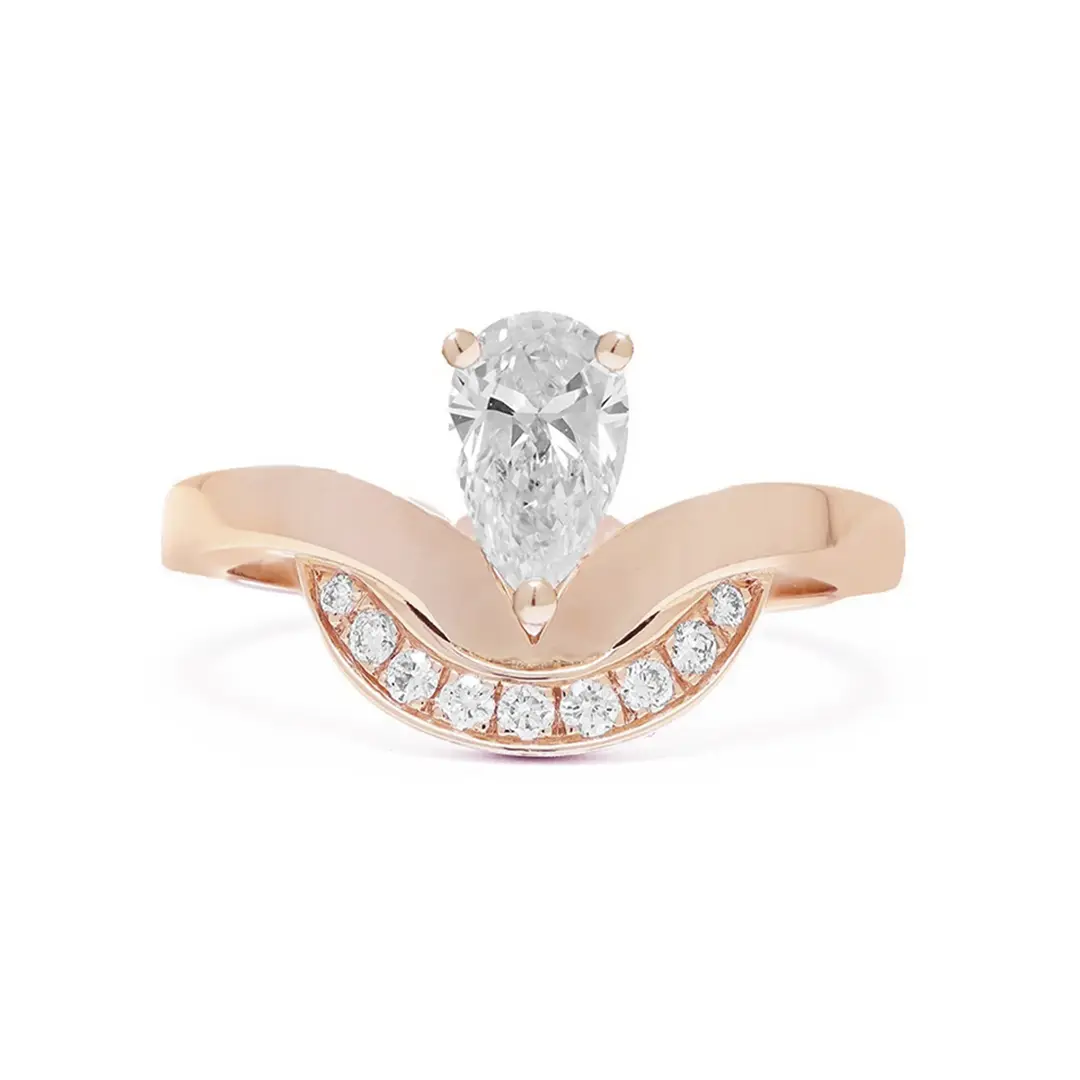Bague Emblème 0.7ct Poire semi-pavée - Or rose 18k - diamant éthique - Loyale Paris