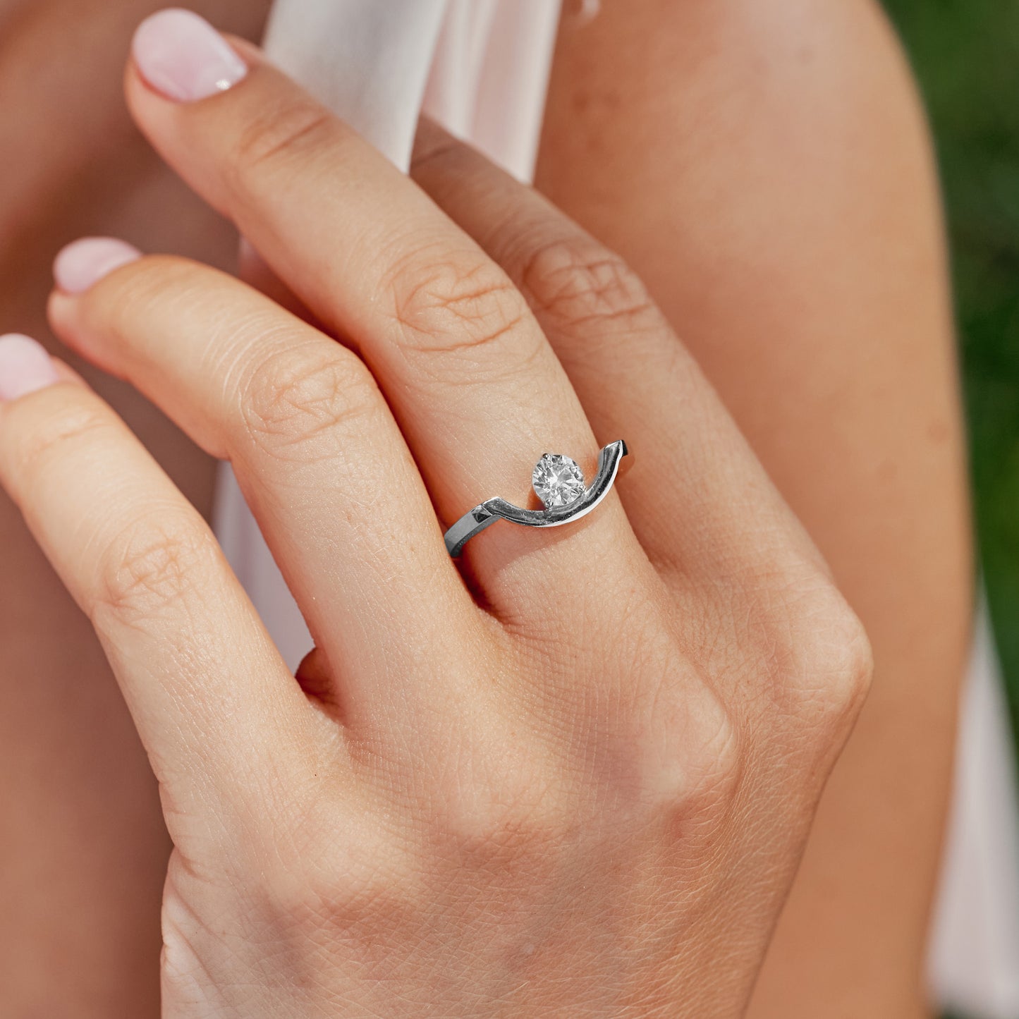 Bague Intrépide grand arc 0.25ct - Or blanc 18k - diamant éthique - Loyale Paris