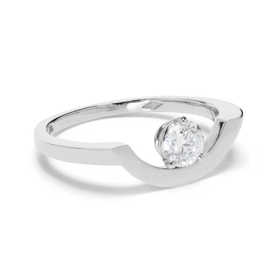 Bague Intrépide grand arc 0.5ct - Or blanc 18k - diamant éthique - Loyale Paris