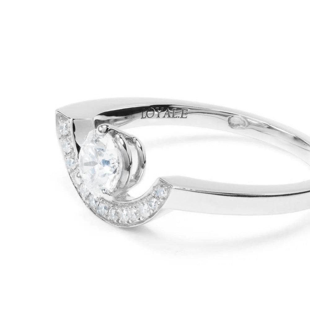 Bague Intrépide grand arc 0.5ct pavée - Or blanc 18k - diamant éthique - Loyale Paris