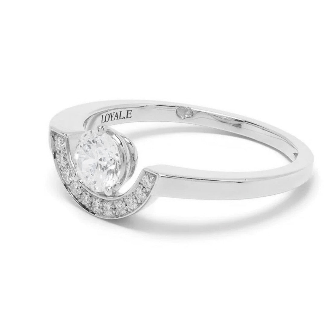 Bague Intrépide petit arc 0.5ct pavée - Or blanc 18k - diamant éthique - Loyale Paris
