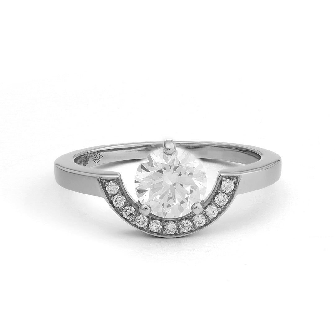 Bague Intrépide petit arc 1ct pavée - Or blanc 18k - diamant éthique - Loyale Paris