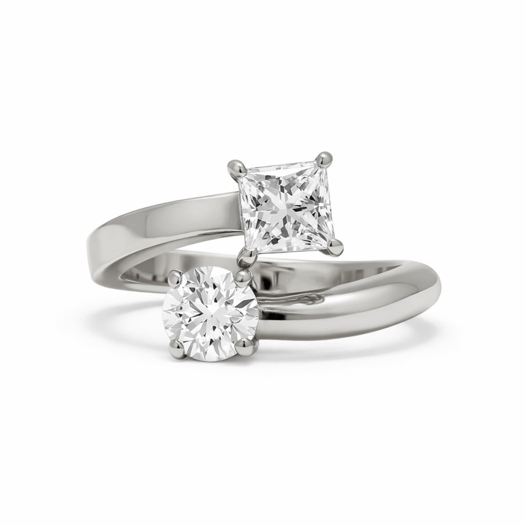 Bague Toi & Moi Twist 0.5ct Brillant 0.7ct Princesse - Or blanc 18k - diamant éthique - Loyale Paris