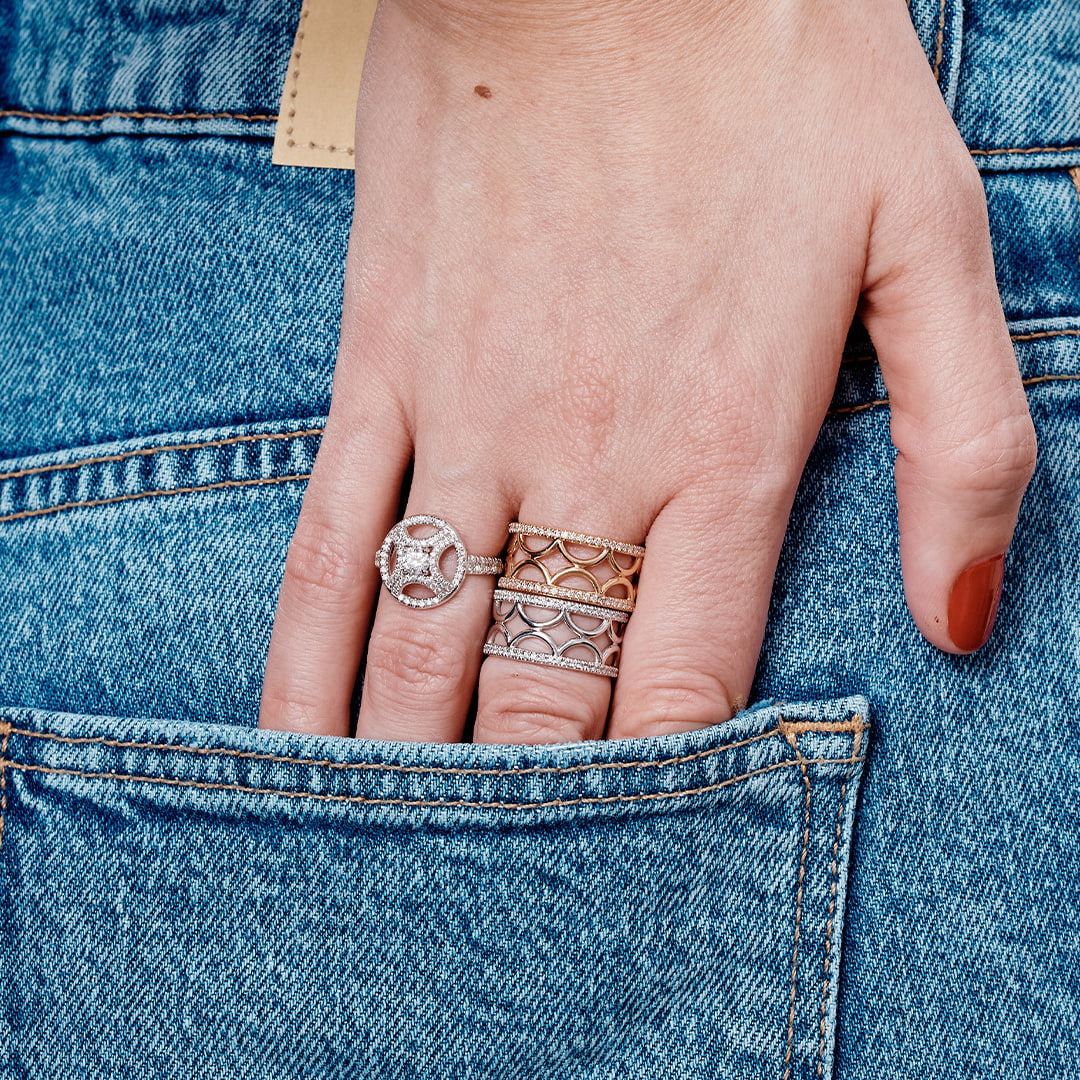 Bague bandeau Perpétuel.le semi-pavée - Or rose 18k - diamant éthique - Loyale Paris