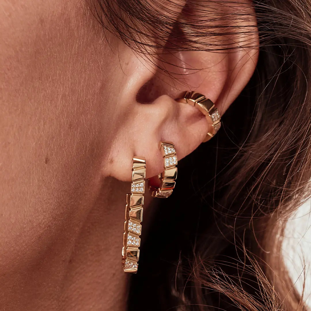 Boucles d'oreilles Ride & Love semi-pavées Medium - Or jaune 18k - diamant éthique - Loyale Paris