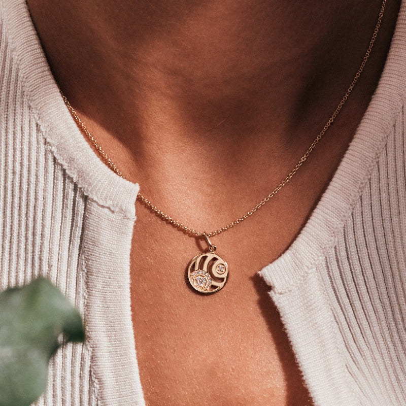 Charm Sérénité sur Chaîne Fine - Or jaune 18k - diamant éthique - Loyale Paris