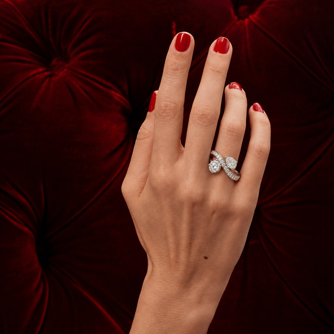 Ethical handmade ring in 18k recycled gold with lab-grown diamond, ethically and sustainably made in France