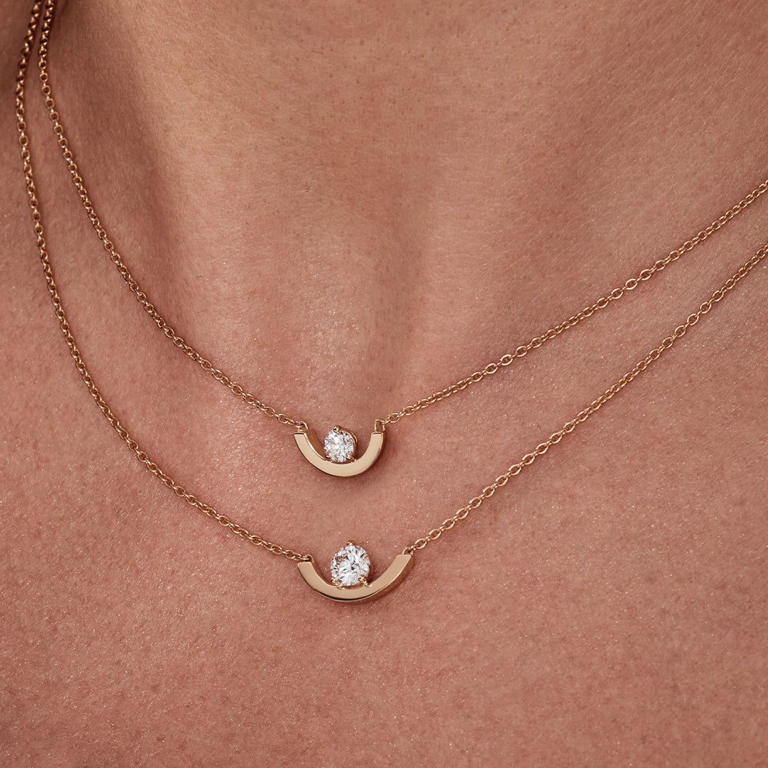 Pendentif Intrépide petit arc 1ct - Or rose 18k - diamant éthique - Loyale Paris