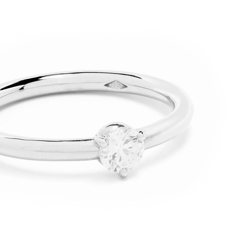 Solitaire Absolu.e 0.25ct - Or blanc 18k - diamant éthique - Loyale Paris