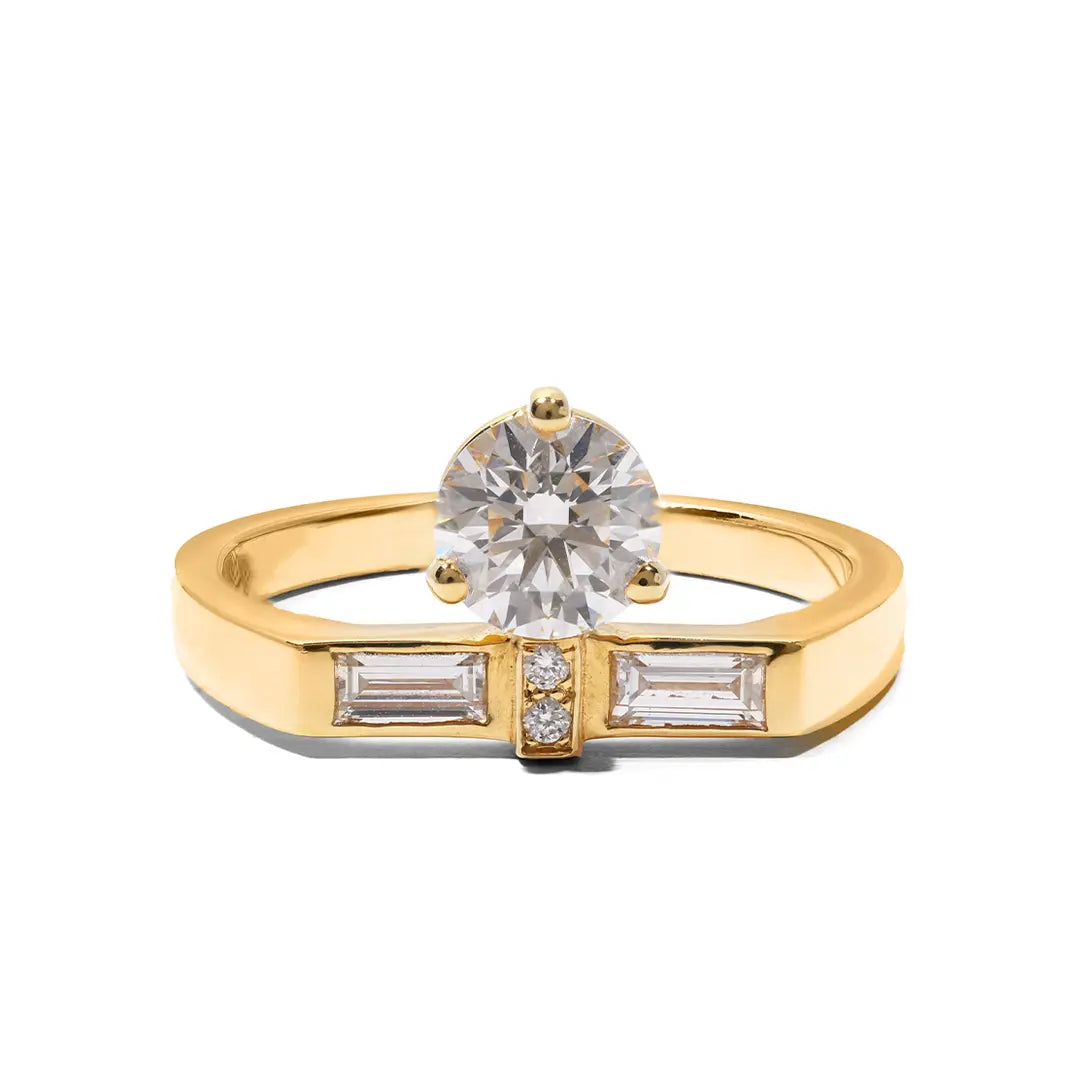 Solitaire Uraeus 0.7ct pavé baguette - Or jaune 18k - diamant éthique - Loyale Paris