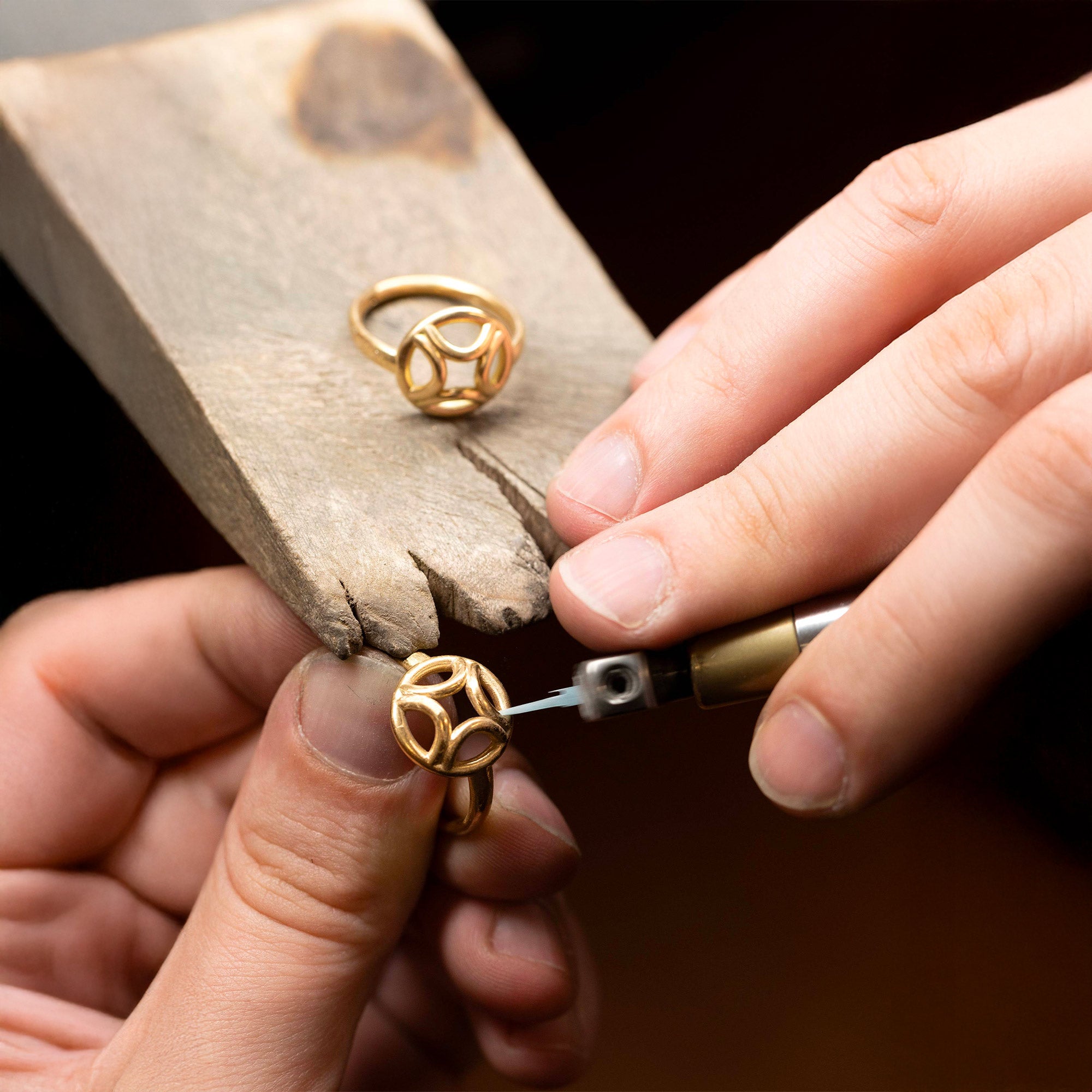 bague atelier perpetuelle or jaune recycle la vision de la maison de joaillerie loyale paris desktop