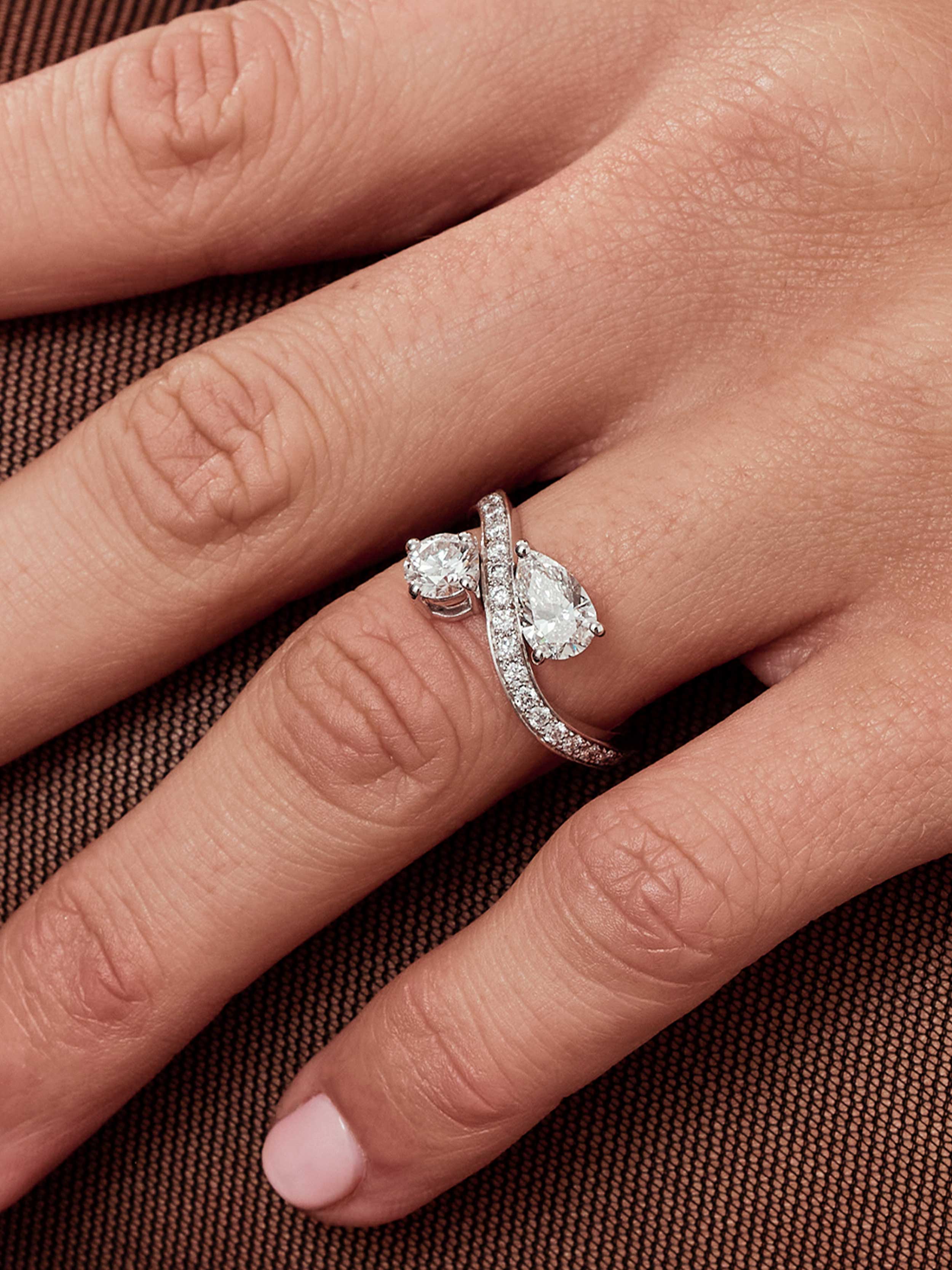 bague toi moi eternel diamant poire et rond pave de diamants de synthese maison de joaillerie loyale paris