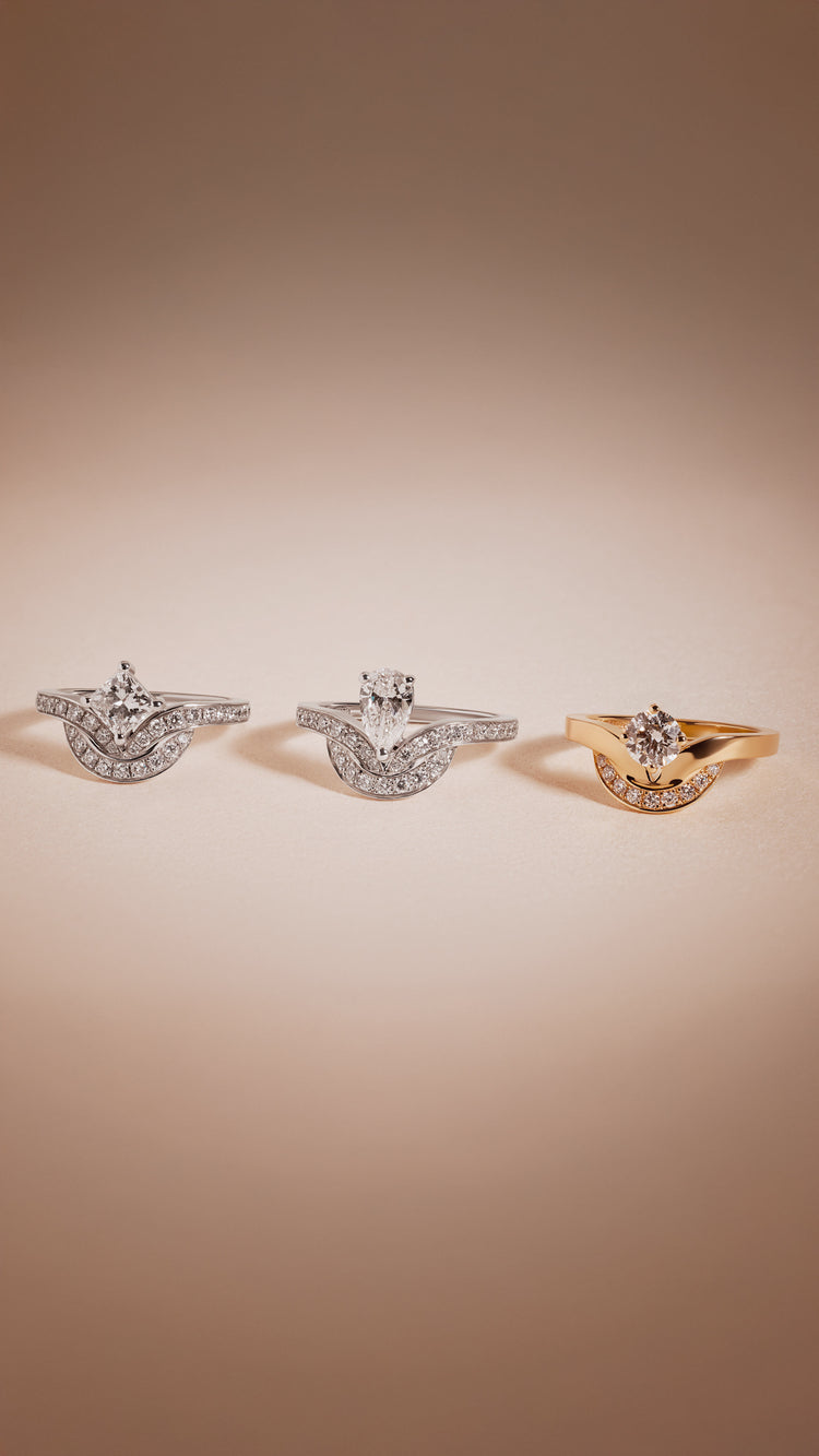 Bague en or recyclé 18k pavée de diamants incolores créés en laboratoire fabriquée en France à la main artisanalement