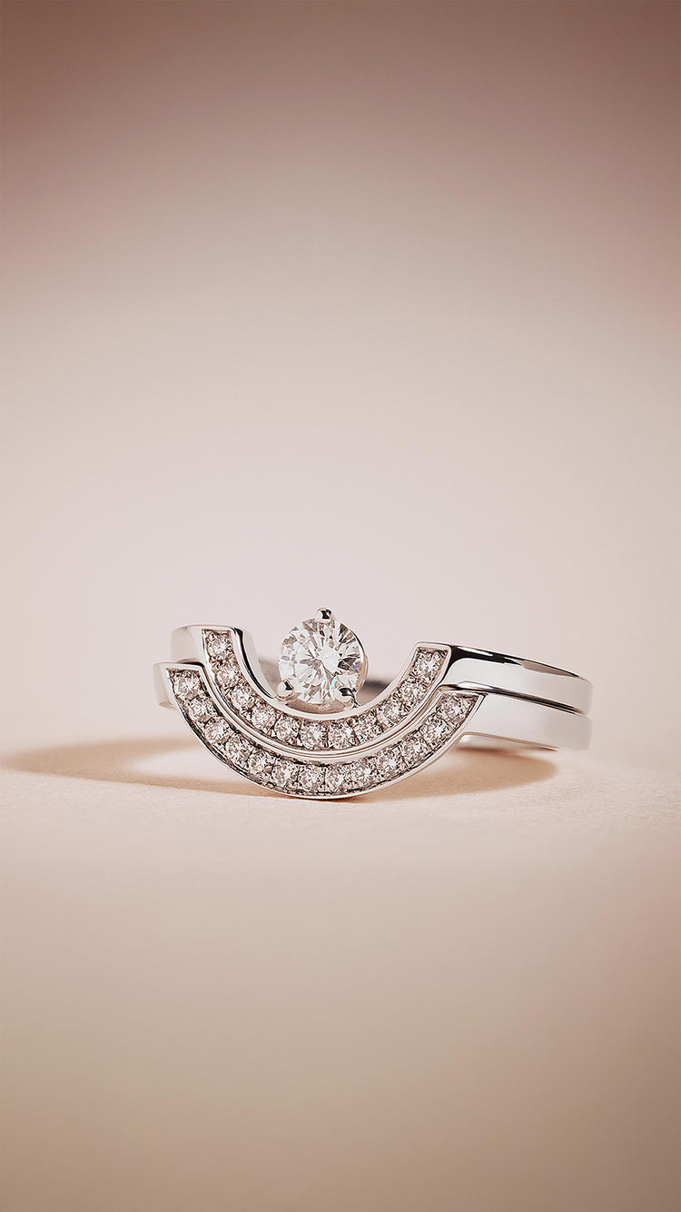 Bague joaillerie en or blanc 18k avec diamant de synthèse solitaire