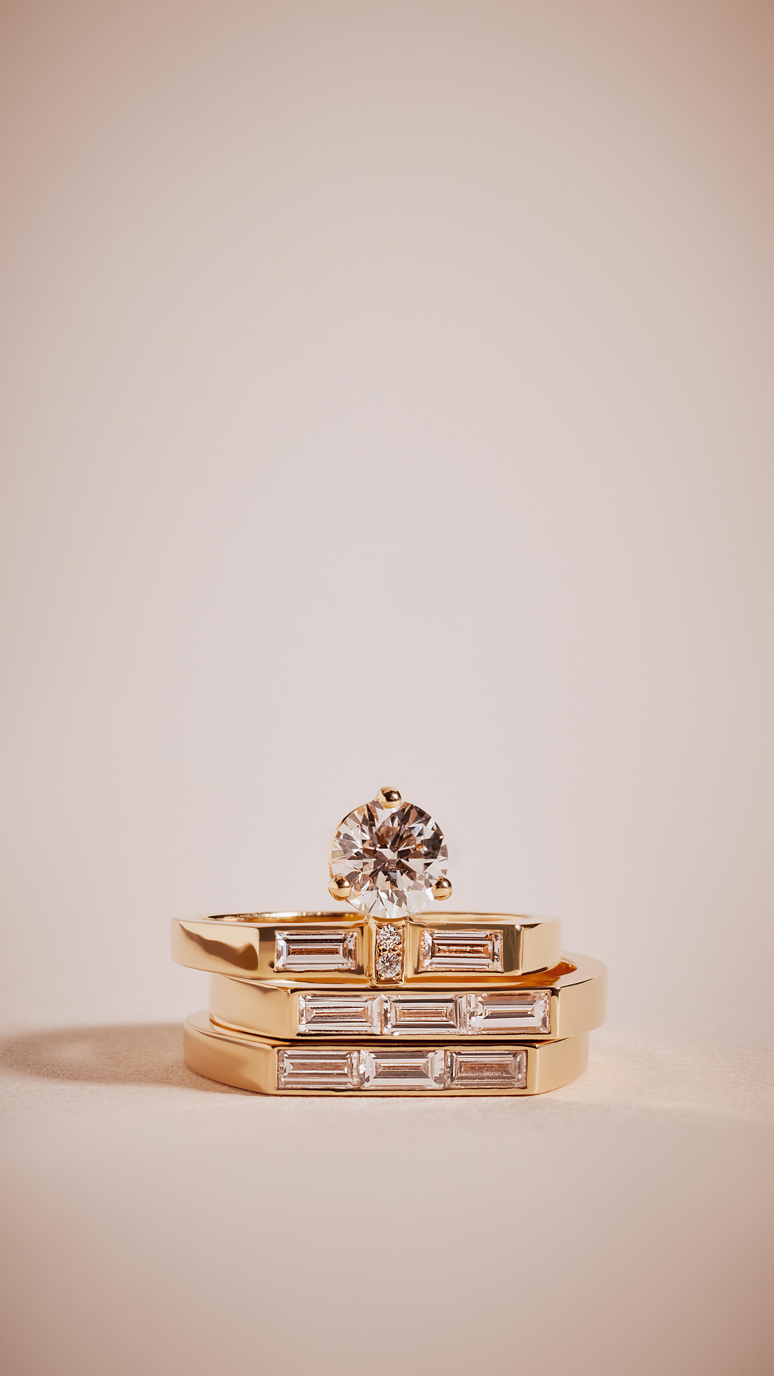 Bague en or recyclé 18k fabriquée à la main en France avec diamant rond brillant de laboratoire éthique