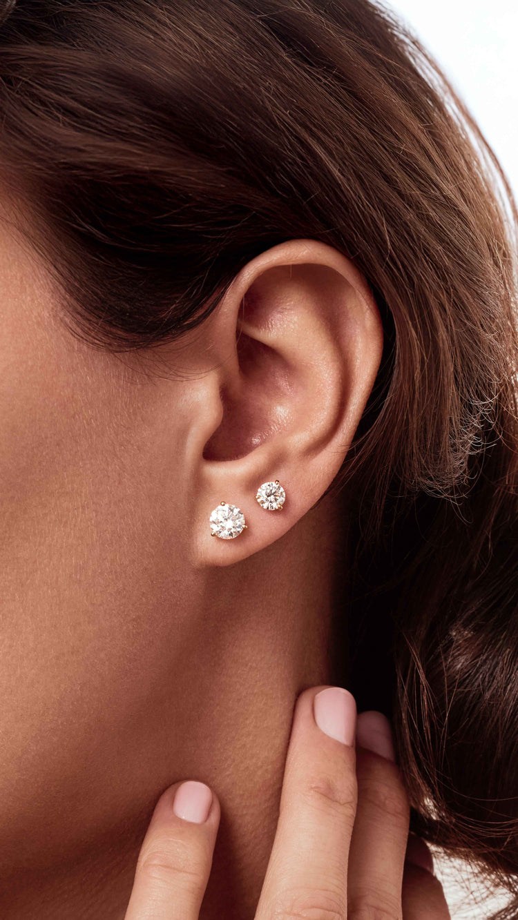 Boucles d’oreilles en or 18k avec diamants de synthèse fabriquée à la main en France durable et éthique