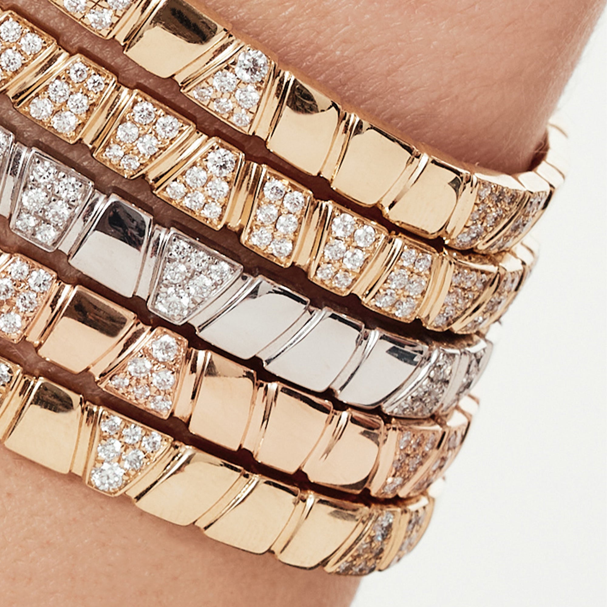 bracelets jonc ride and love or recyclé 18k pavé de diamants synthétiques maison de joaillerie loyale paris