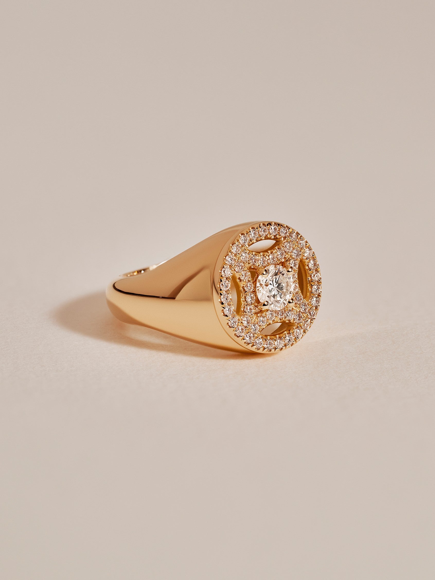 chevaliere_or_diamant_ethique_France_Perpetuelle_Loyale_Paris