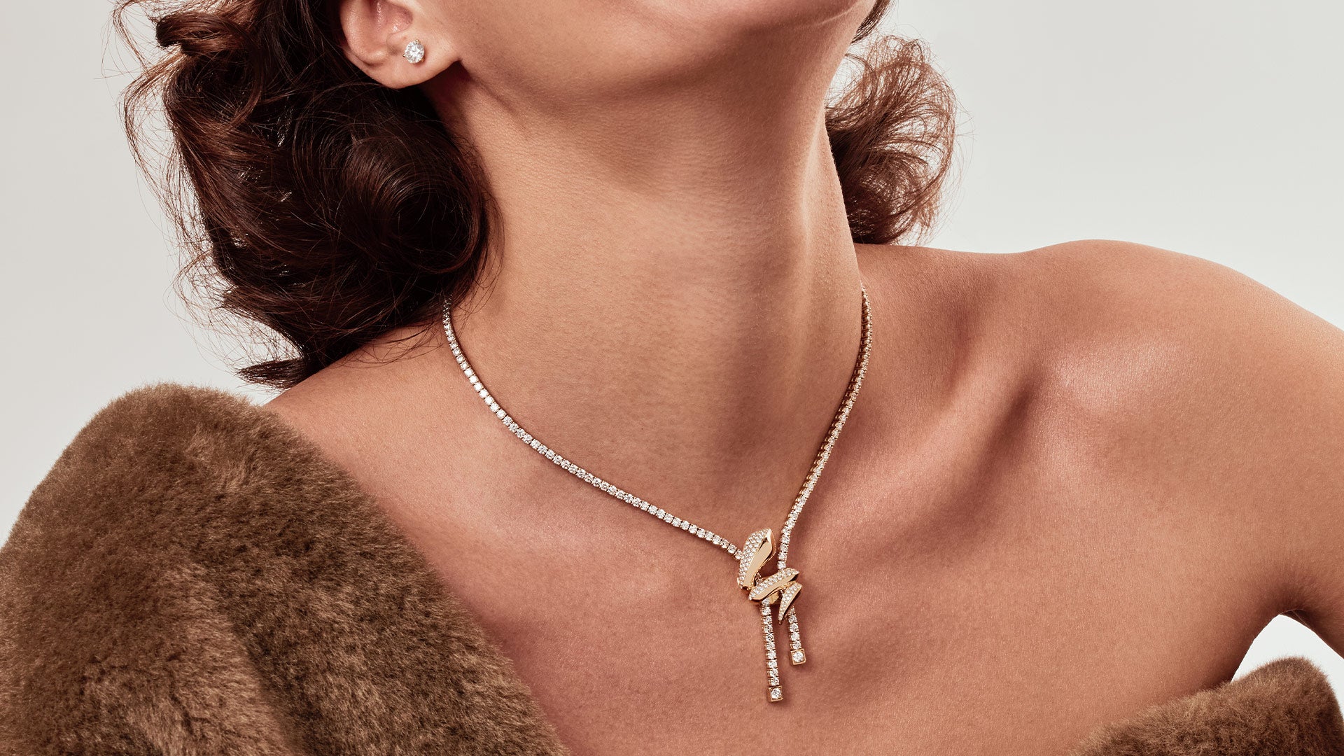 collier cobra pavé de diamants de synthèse or jaune recyclé 18k éthique maison de joaillerie loyale paris