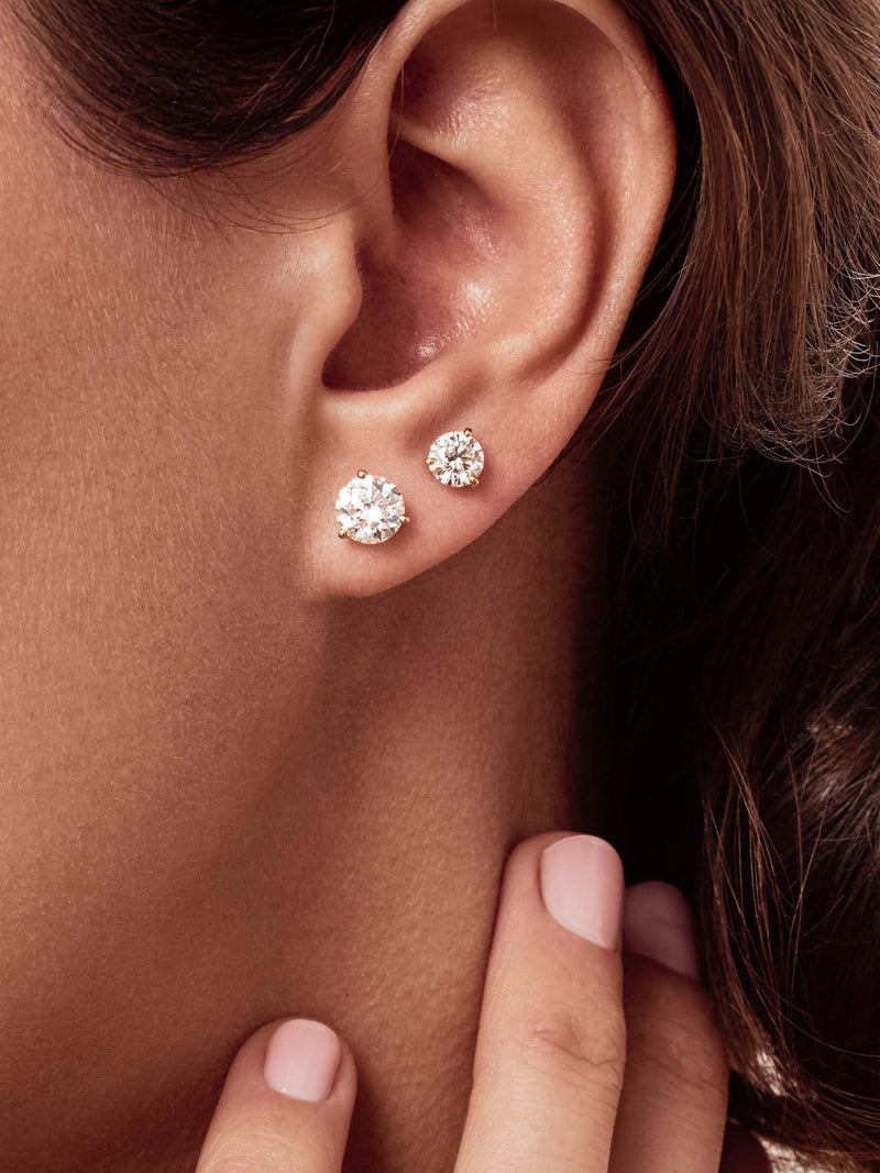 comment choisir son diamant boucles d'oreilles collection pure maison de joaillerie loyale paris