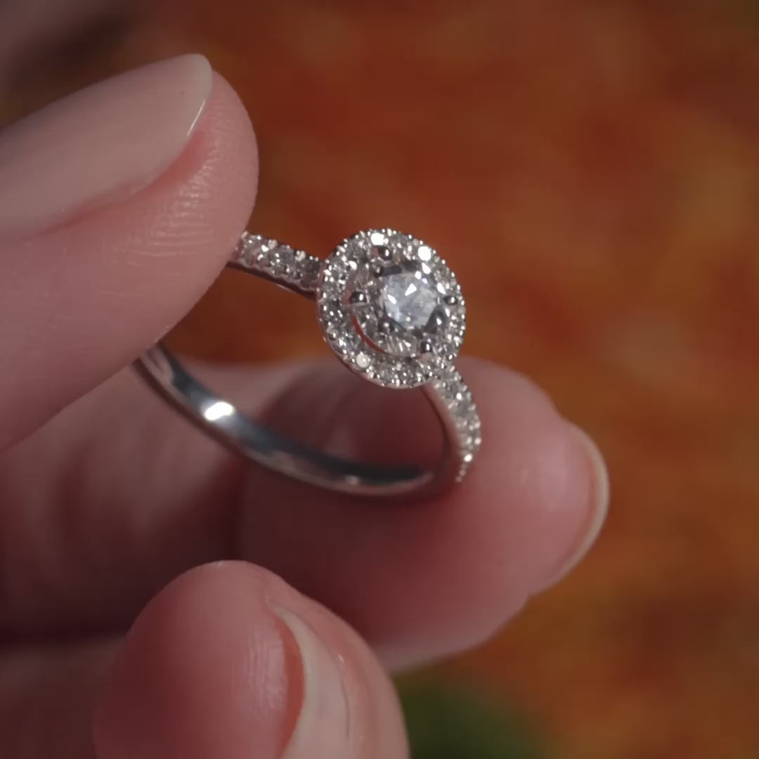 Solitaire Absolu.e Couronne 1.5ct pavé - Or blanc 18k - diamant éthique - Loyale Paris