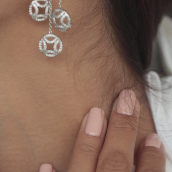 Boucles d'oreilles pendantes Perpétuel.le 0.25ct x2 pavées - Or blanc 18k - diamant éthique - Loyale Paris