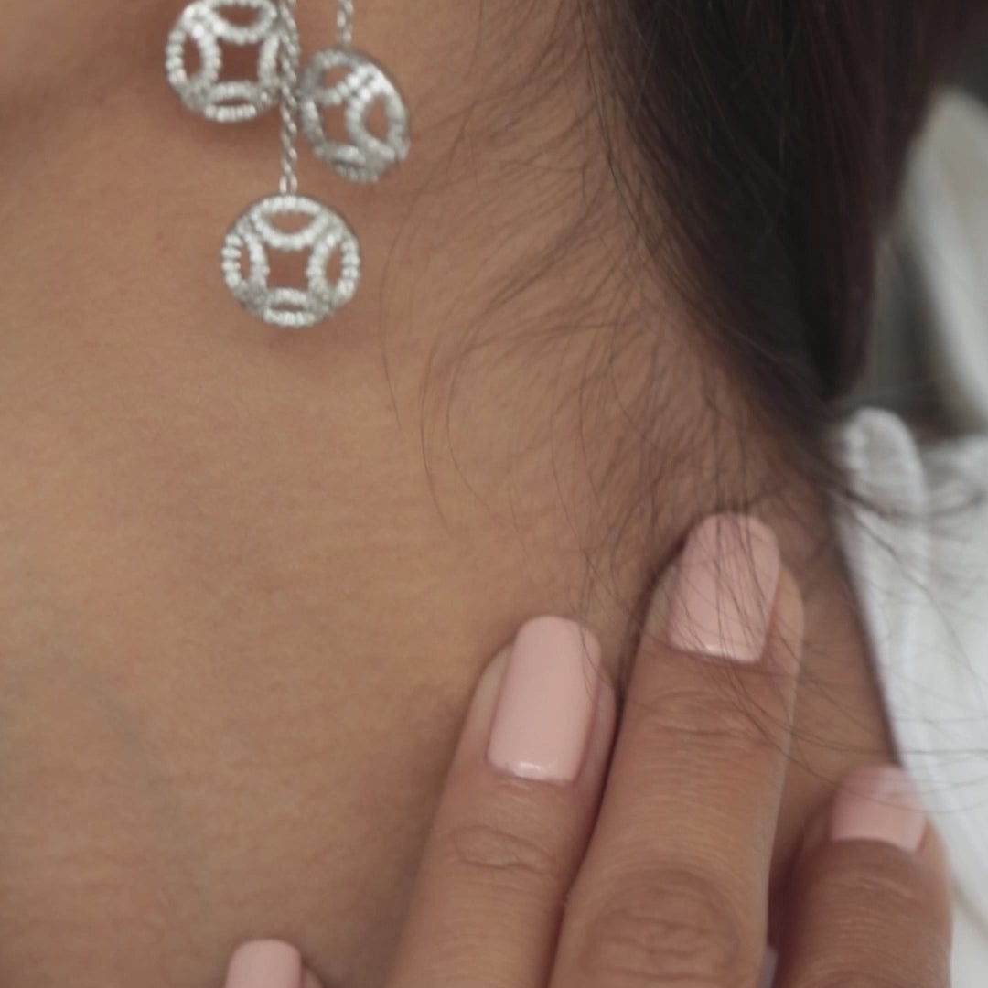 Boucles d'oreilles pendantes Perpétuel.le 0.25ct x2 pavées - Or blanc 18k - diamant éthique - Loyale Paris