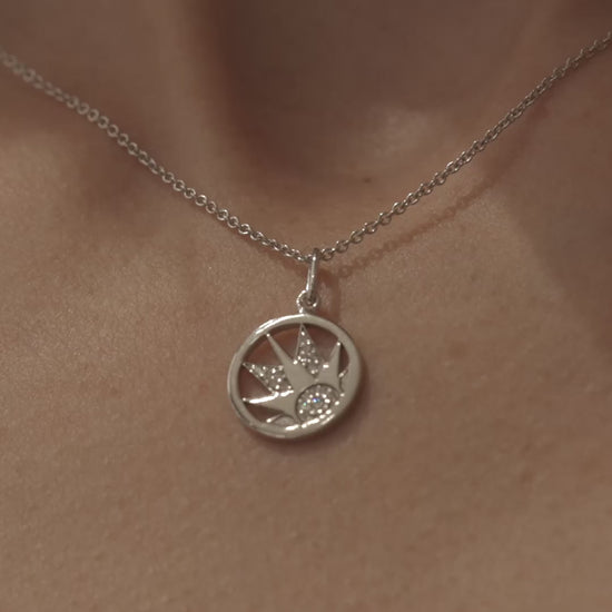 Charm Joie sur Chaîne Fine - Or blanc 18k - diamant éthique - Loyale Paris