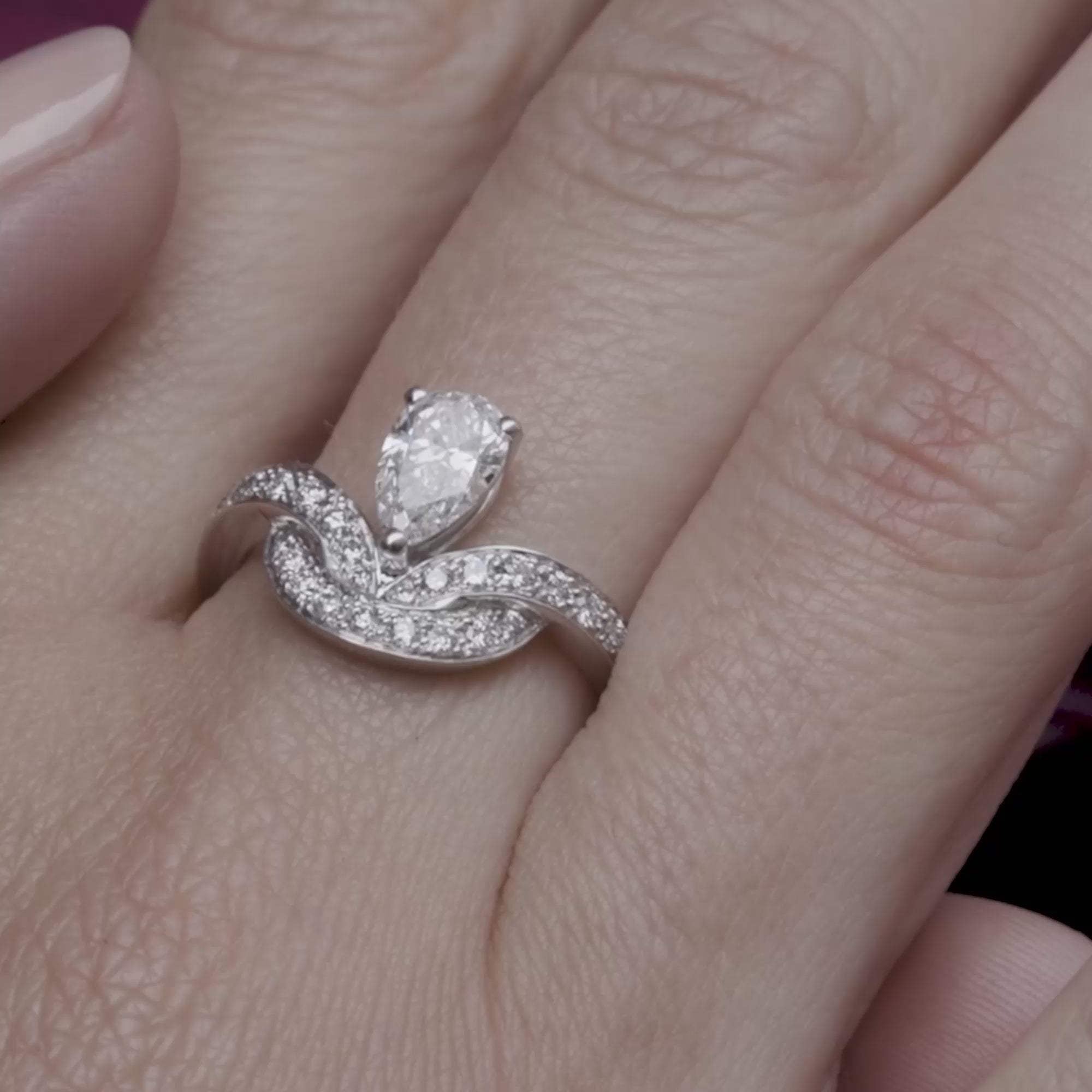 Bague_Emblème_Or_18k_-_diamant_éthique_-_Loyale_Paris