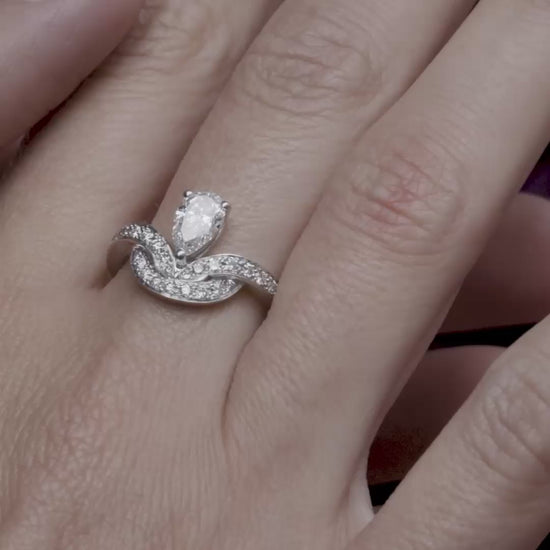 Bague_Emblème_Poire_pavée_-_Or_recyclé_18k_-_diamant_éthique_-_Loyale_Paris