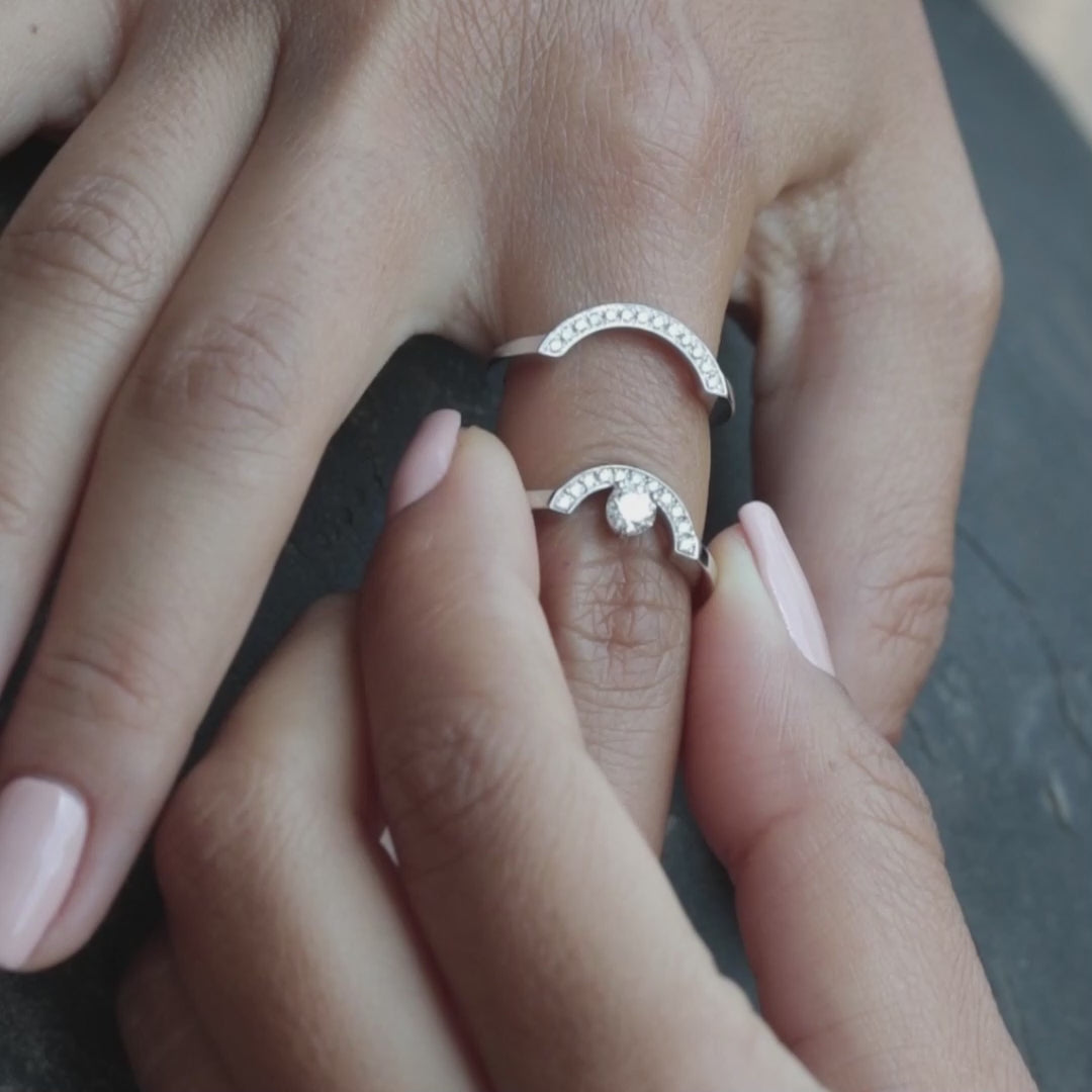 Bague Intrépide petit arc 0.25ct pavée - Or blanc 18k - diamant éthique - Loyale Paris