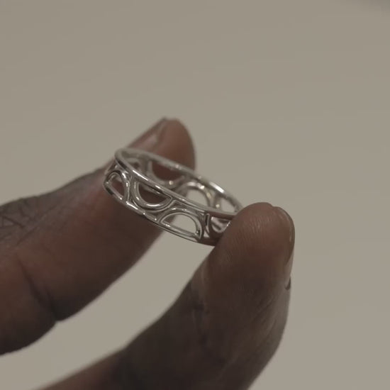 Alliance Amour Perpetuel Or blanc 18k joaillerie France Loyale Paris