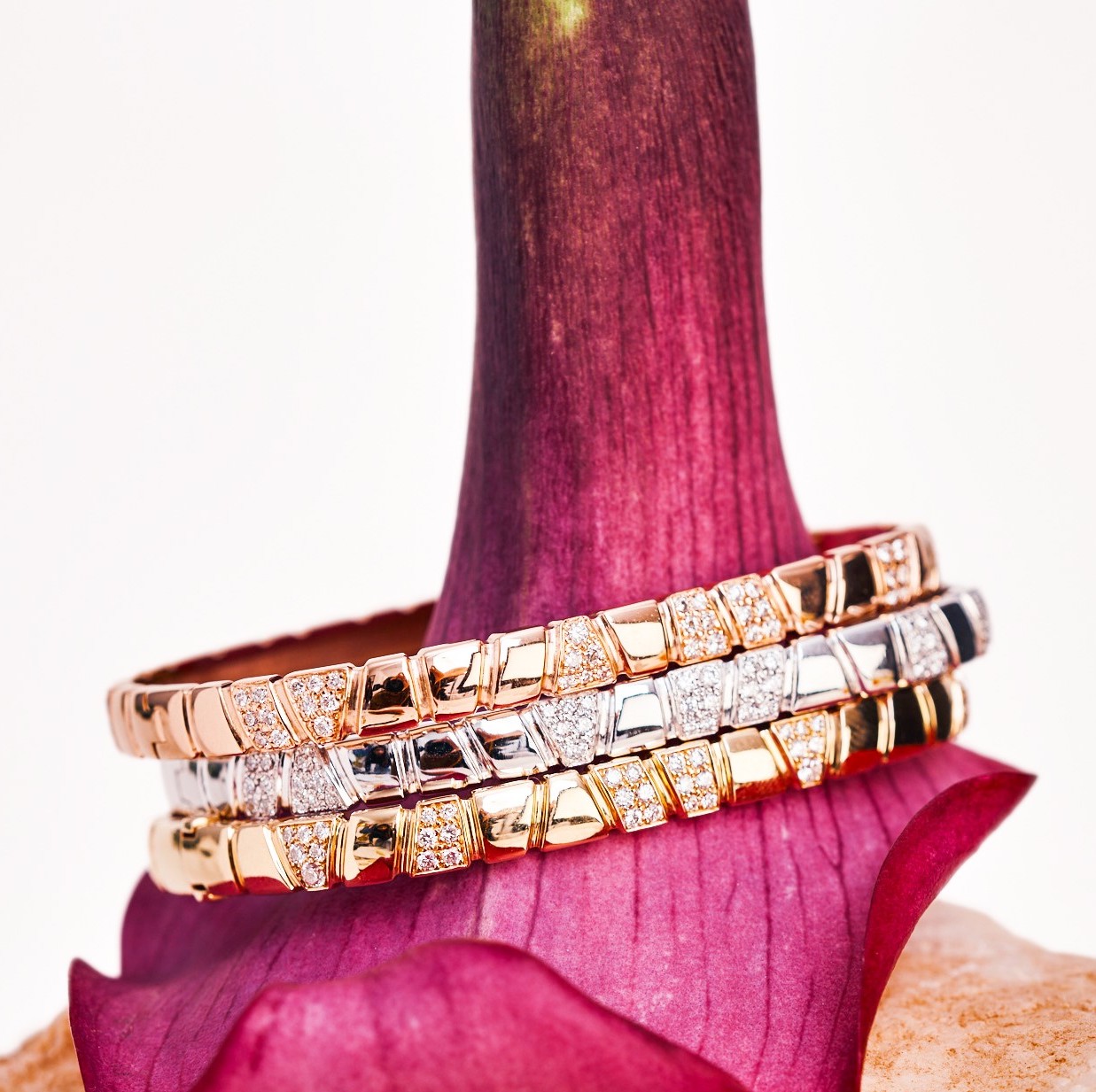 Bangle bracelet Ride & Love semi-pavé - 18k recycled rose gold lab grown diamonds loyale paris fine jewelry 2